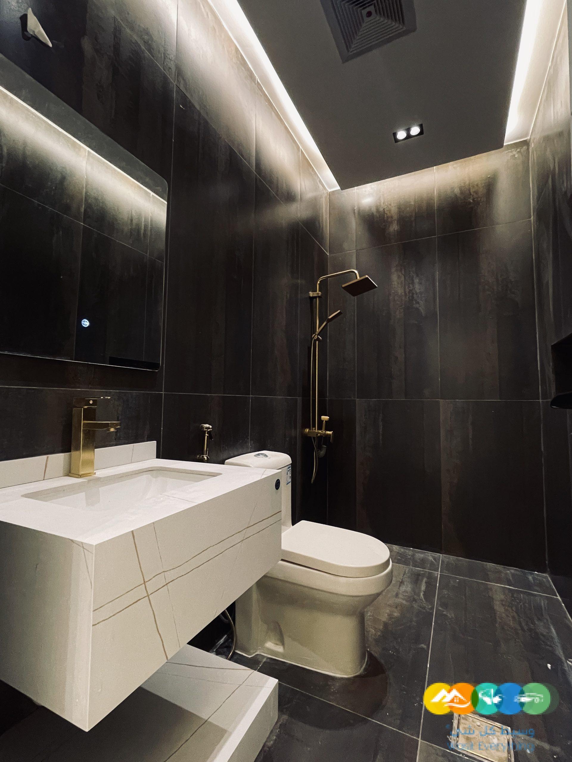 شقه للتمليك جديده وفاخره في حي السلامه