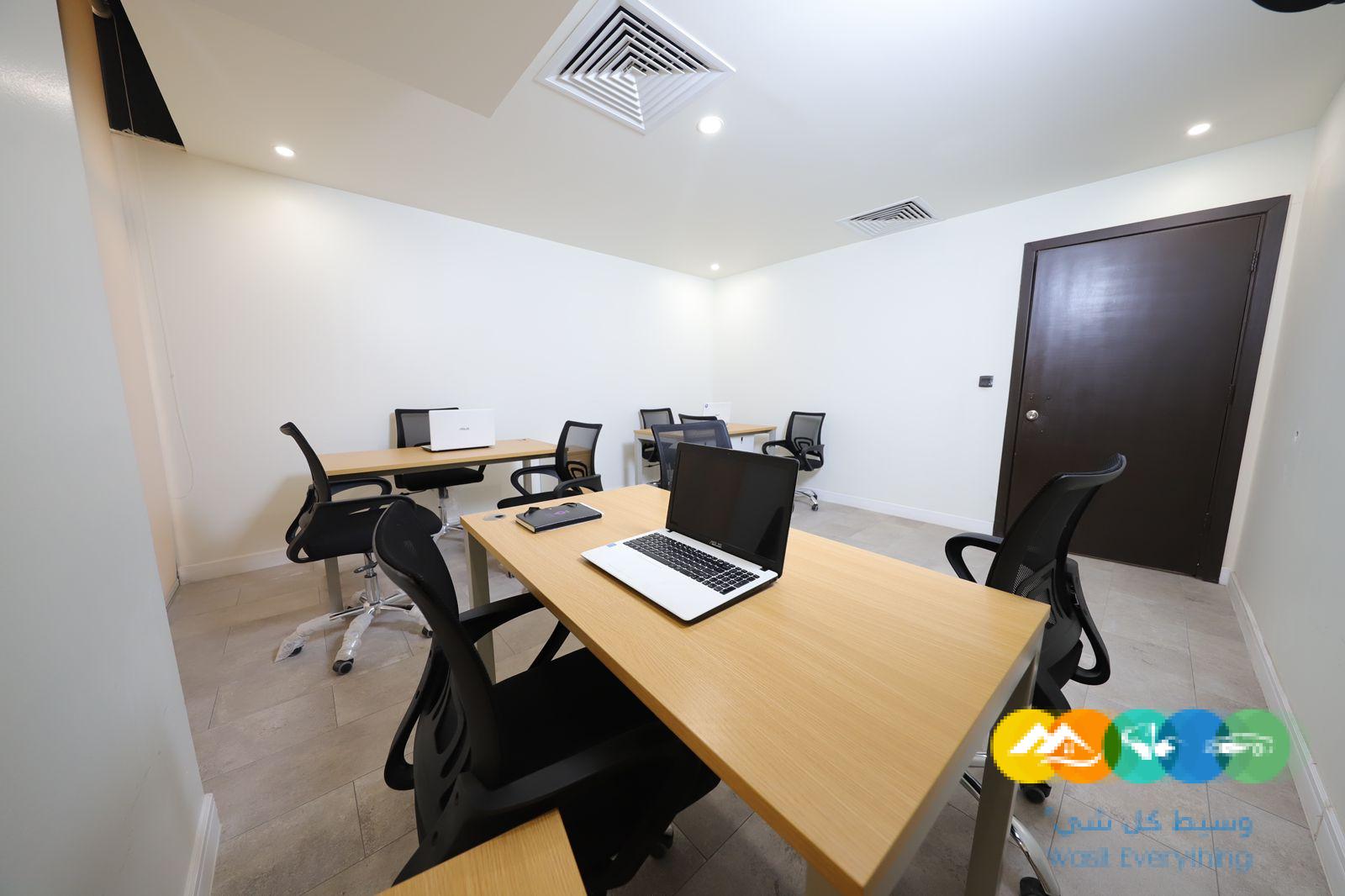 مكاتب للايجار مجهزة ومؤثثة