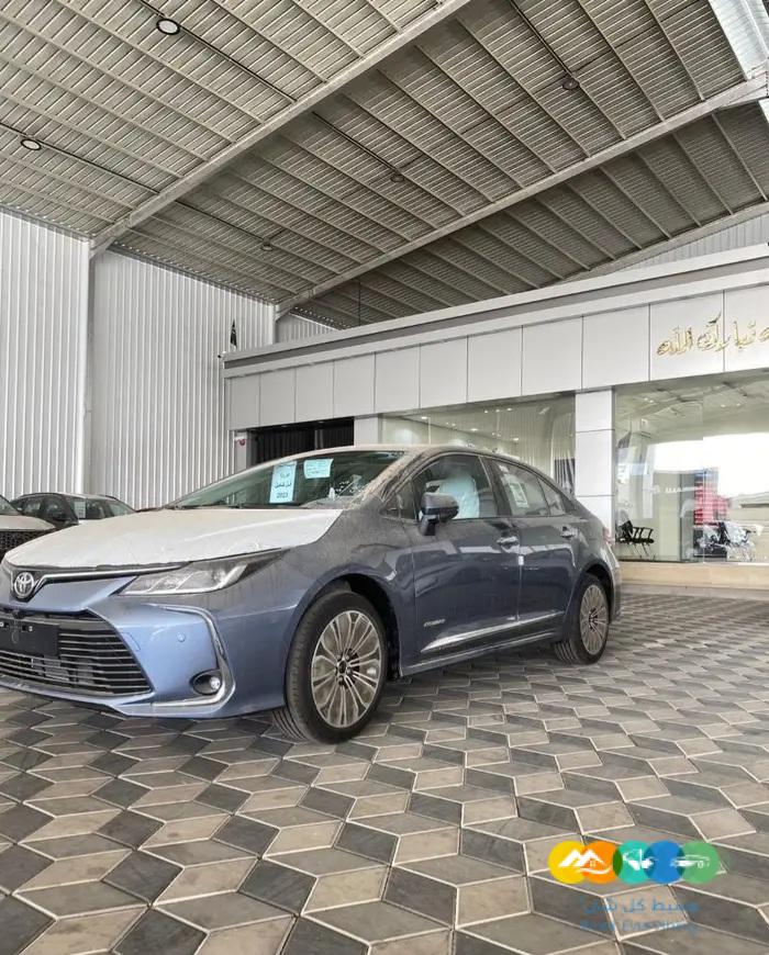 تويوتا كورلا فل 2023 1.5 فتحة سقف