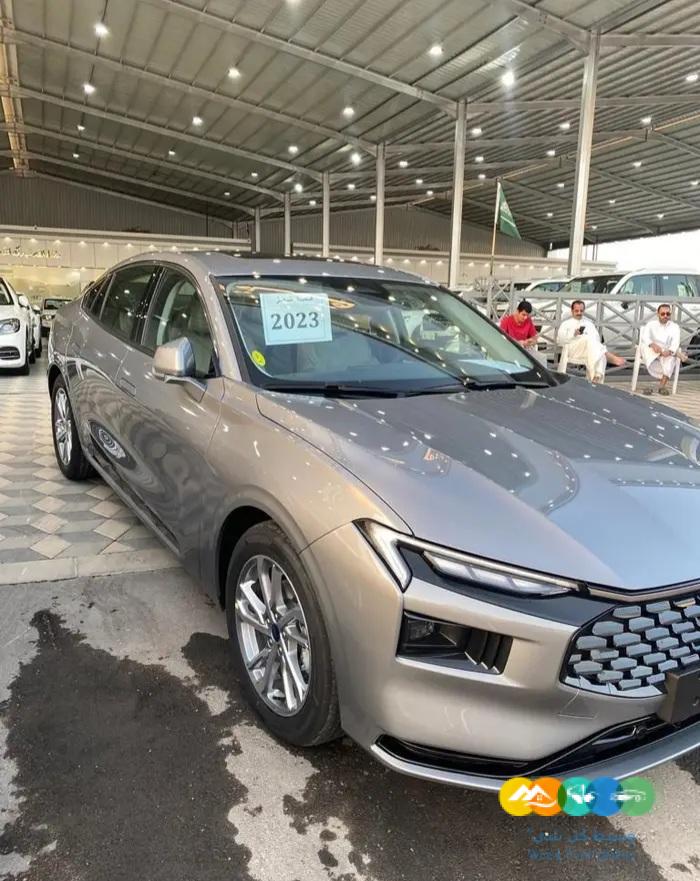 فورد تورس ترند نص فل 2023