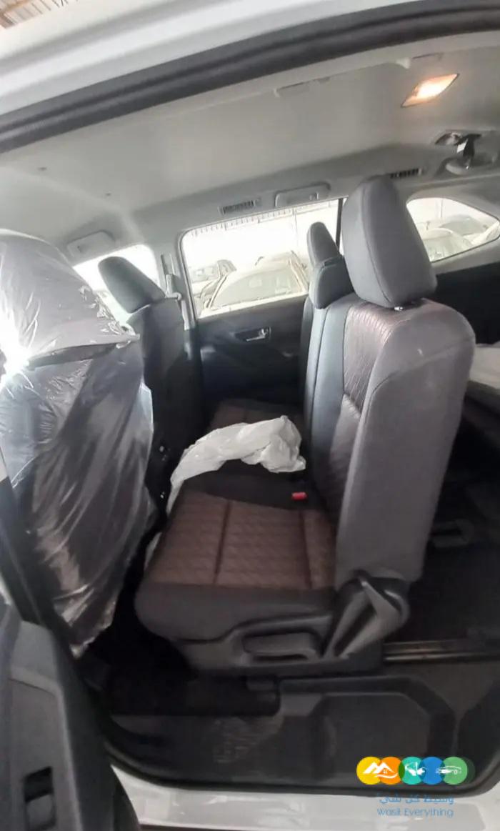 تويوتا انوفا 2024 فئه GL بنزين ستاندر