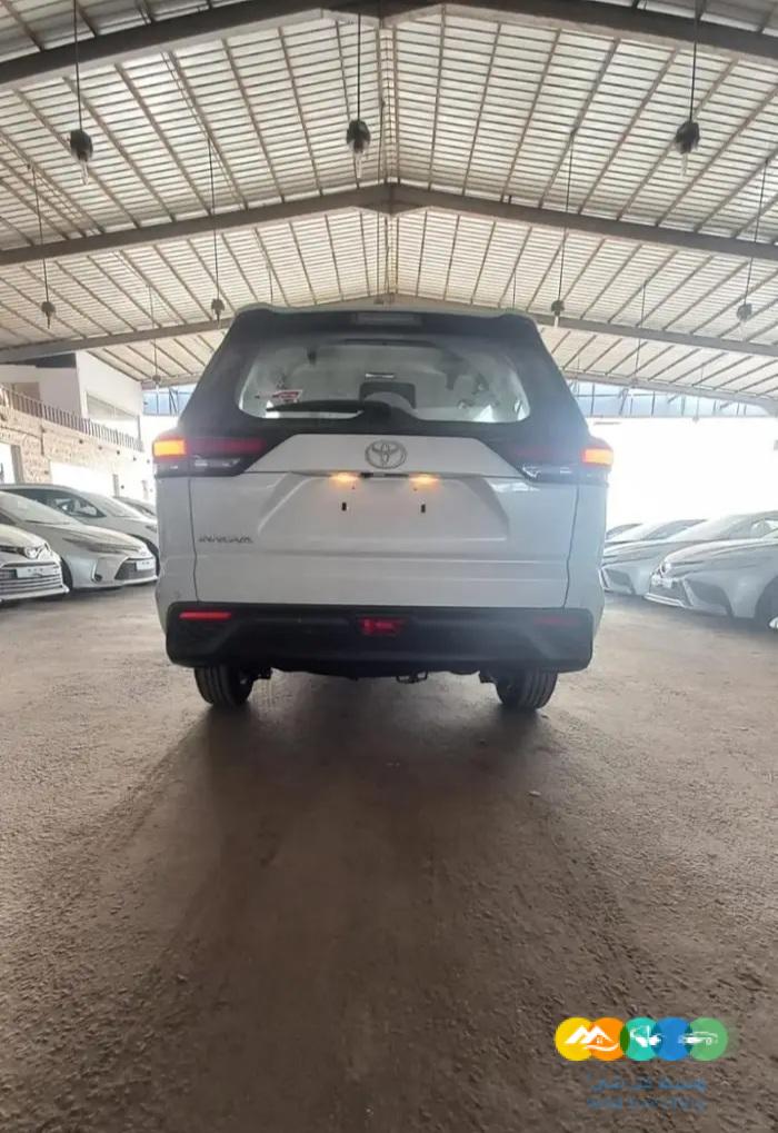 تويوتا انوفا 2024 فئه GL بنزين ستاندر