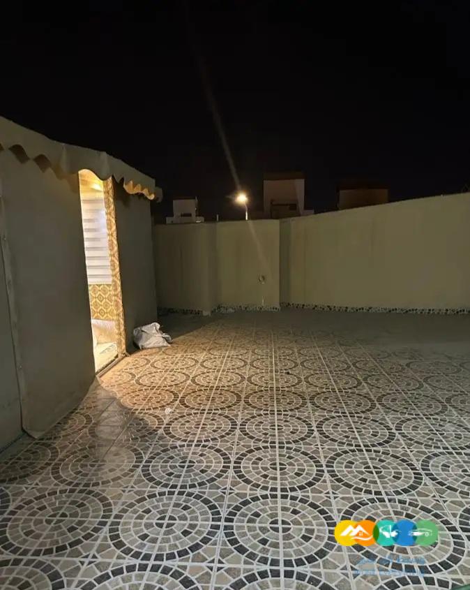 للايجار شقه حي طويق مكونة من 4 غرف / تم تاجير