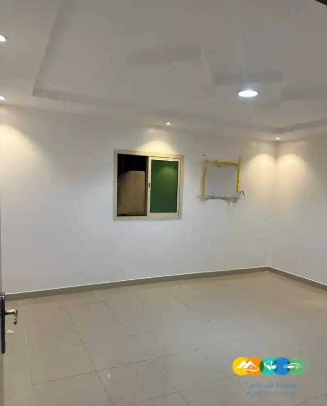 للايجار شقه حي طويق مكونة من 4 غرف / تم تاجير