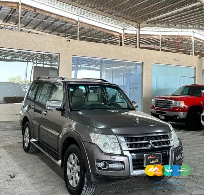 مستوبيشي باجيرو 2016 فل كامل (( تم البيع ))