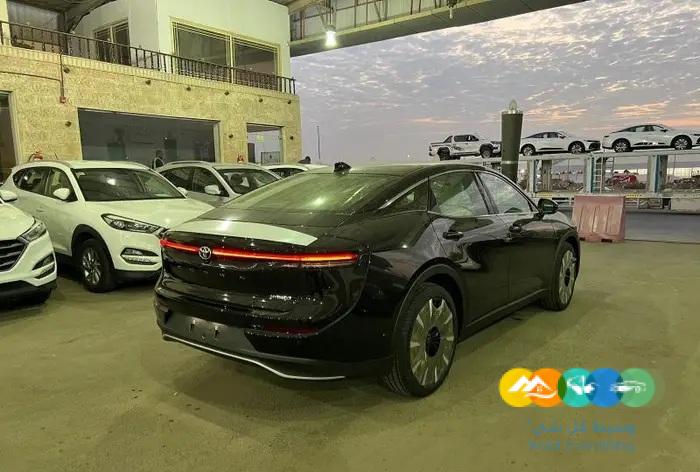 تويوتا كراون ماجسيتا 2023 اسود