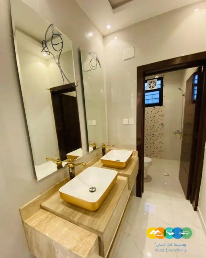 شقق علوية وارضيه للبيع المحاله