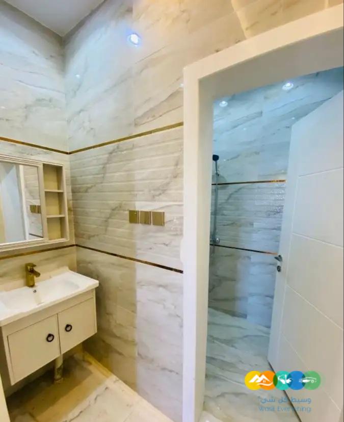 للبيع ارواف في مخطط 6 طريق الثمانين