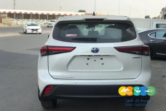 تويوتا هايلاند 2023 LE سعودي اصفار