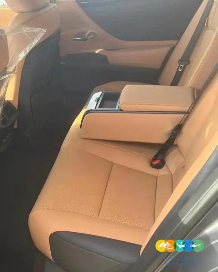 لكزس ES250 AA موديل 2022 اصفار
