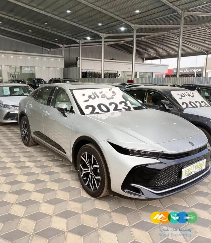 كراون الجديده فئه ماجيستا هايبرد