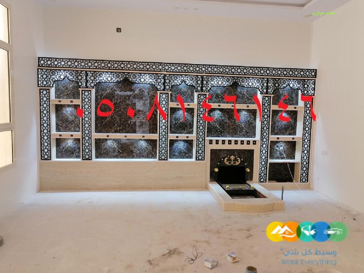 تنفيذ مشبات حجر بالخشب طبيعي بتصميم كلاسيكي