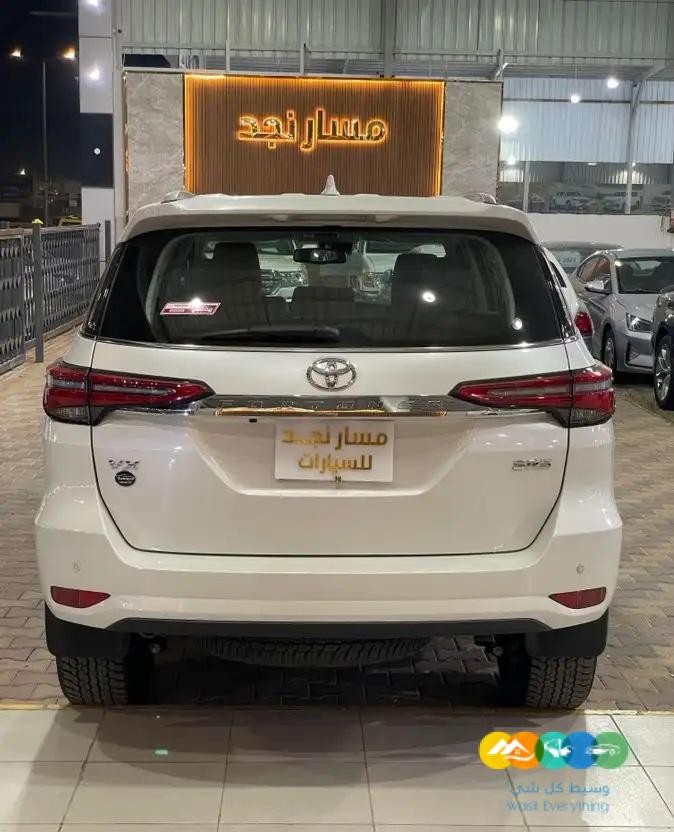 فورتشنر فل كامل موديل 2023 (( مباعة ))