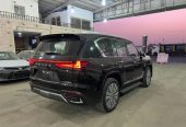 جيب لكزس LX 600 2023 سعودي اصفار