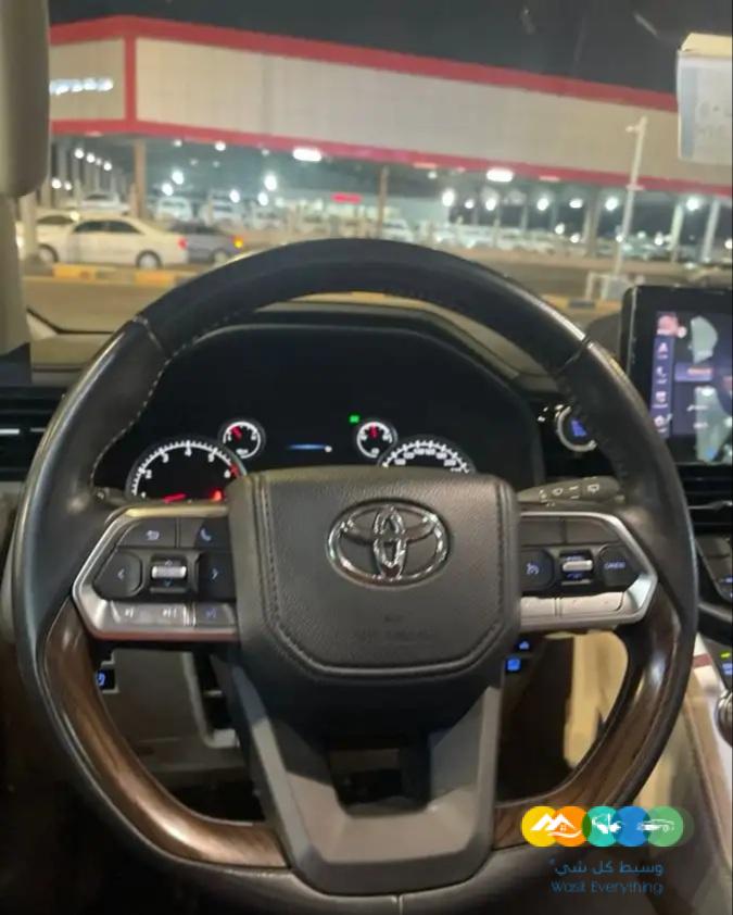 تويوتا لاندكروزر 2022 L4