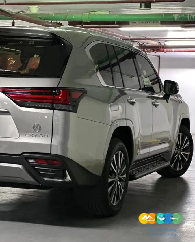 للبيع لكزس AA وكالة الساير بسعر طيب