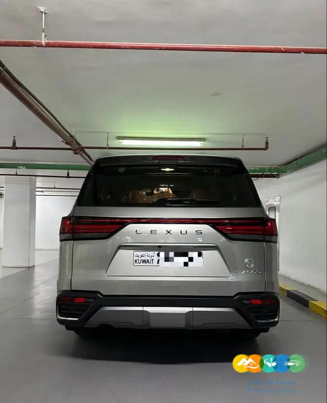 للبيع لكزس AA وكالة الساير بسعر طيب