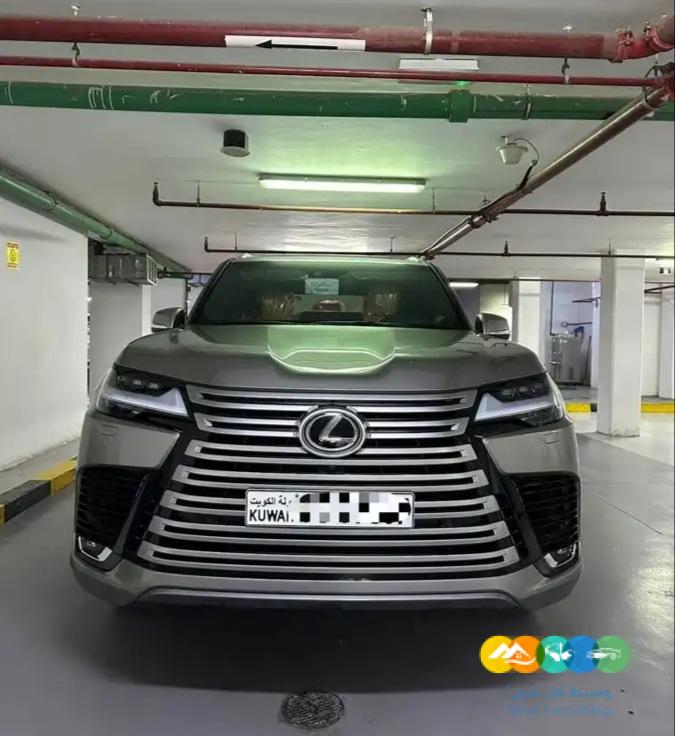 للبيع لكزس AA وكالة الساير بسعر طيب