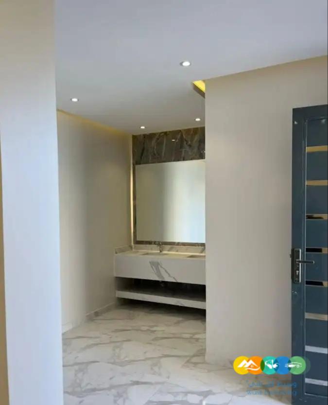 فلتين للبيع بحي النهضة أحد رفيدة