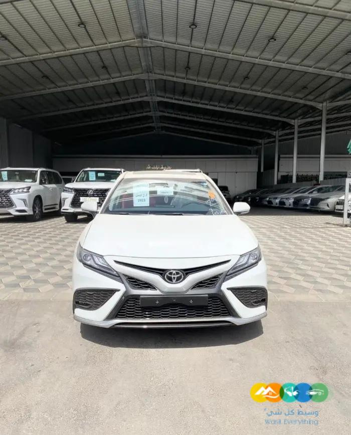 تويوتا كامري اس اي 6سلندر 2023