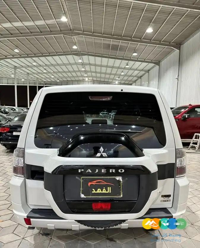 ميستوبيشي باجيرو 2017 دبل (( تم البيع ))