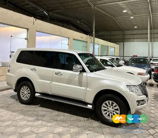 ميستوبيشي باجيرو 2017 دبل (( تم البيع ))