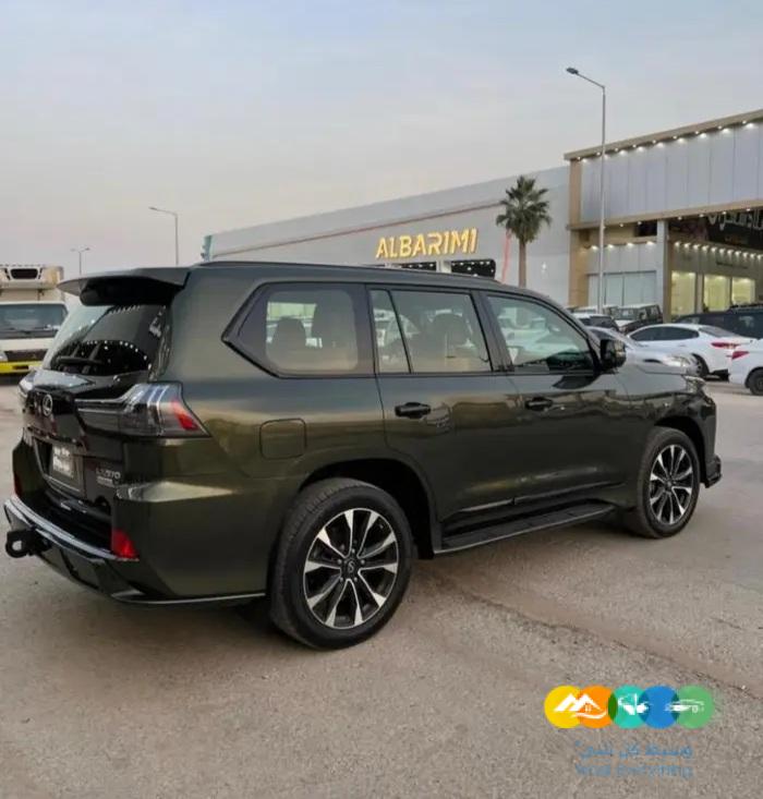 لكزس بلاك ادشن موديل 2021