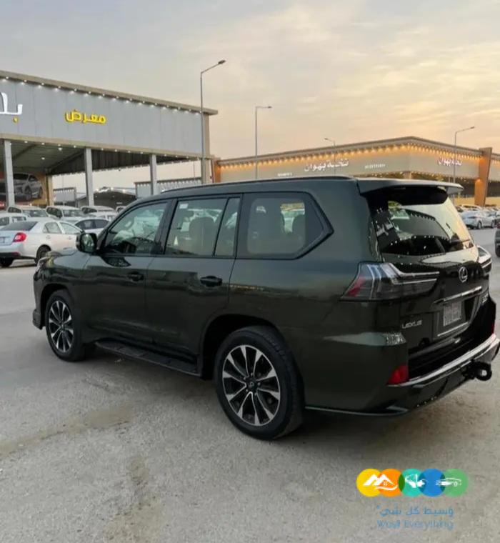 لكزس بلاك ادشن موديل 2021