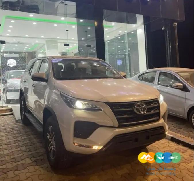 تويوتا فورتشينر 2023 GX2 بدون دبل