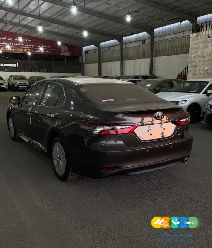 كامري GLE موديل 2023 بنزين اصفار