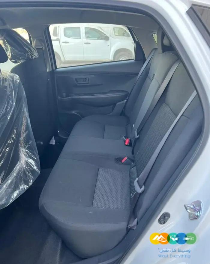 تويوتا يارس واي 2023 أبيض سعودي