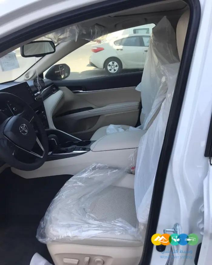 كامري GLEX هايبرد 2022 جلد شاشه كبيره