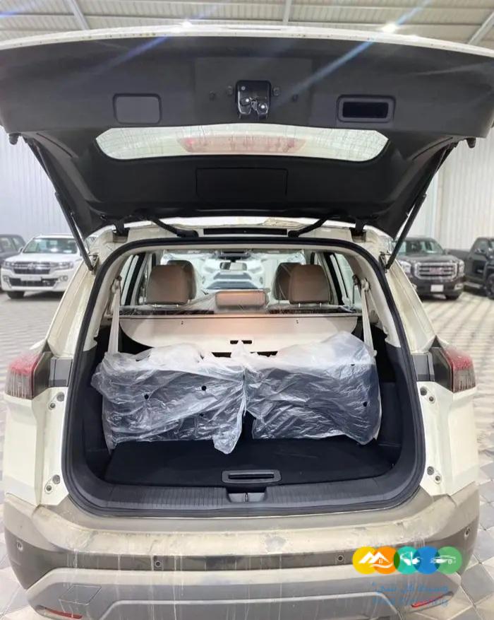 نيسان اكس تريل 2023 ستاندر 7 مقاعد