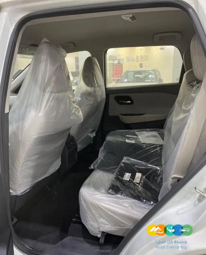 نيسان اكس تريل 2023 ستاندر 7 مقاعد