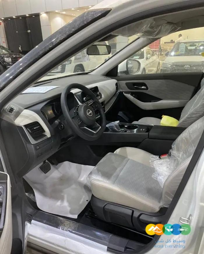 نيسان اكس تريل 2023 ستاندر 7 مقاعد