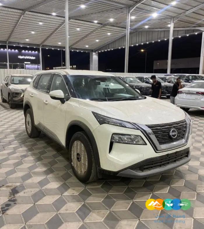 نيسان اكس تريل 2023 ستاندر 7 مقاعد