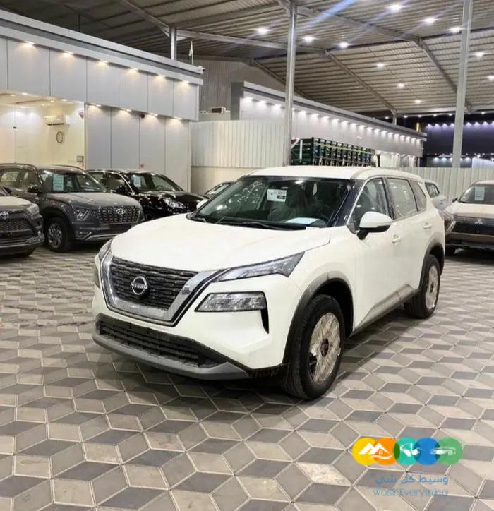 نيسان اكس تريل 2023 ستاندر 7 مقاعد