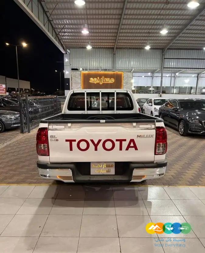 هايلوكس غمارتين ديزل موديل 2023 (( مباعة ))