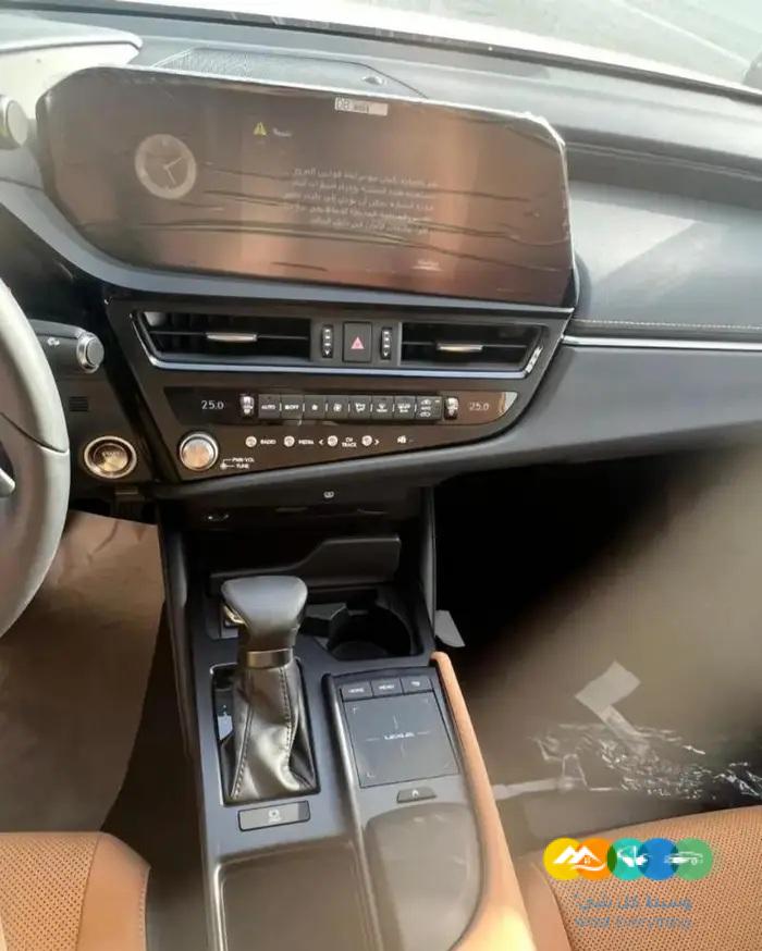لكزس ES250 AA موديل 2022 اصفار