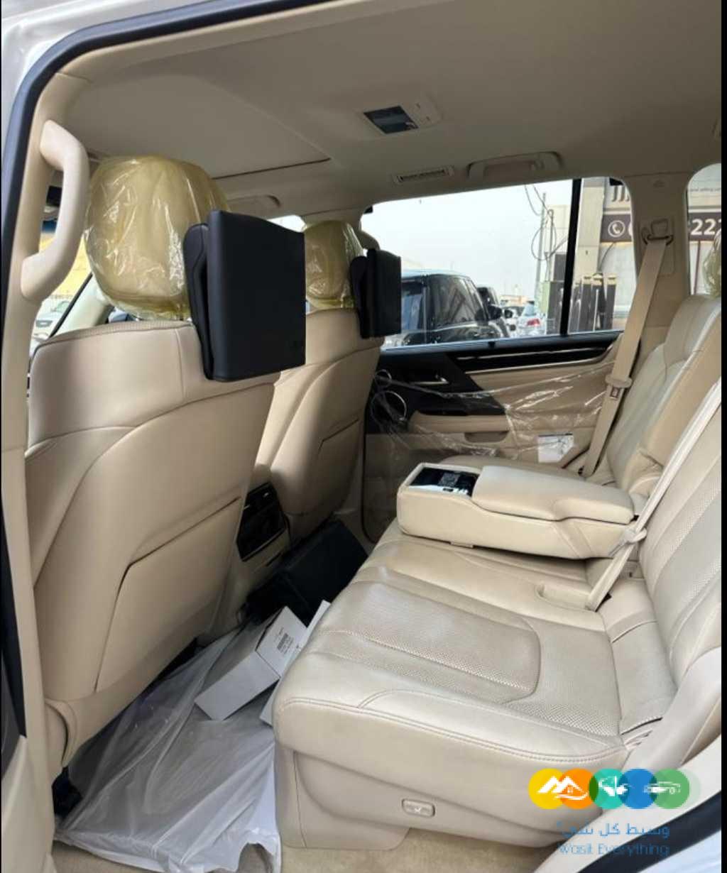 لكزس 2019 سعودي فل كامل DD