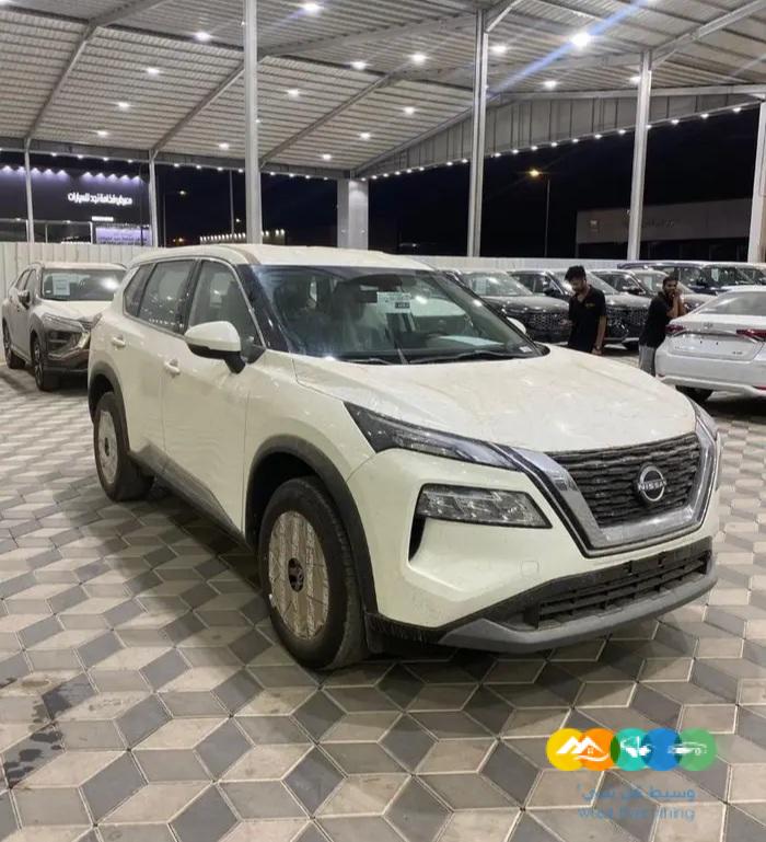 نيسان اكس تريل 2023 ستاندر 7 مقاعد