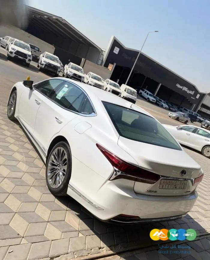 لكزس LS500 2020 هايبرد ( مباعة )
