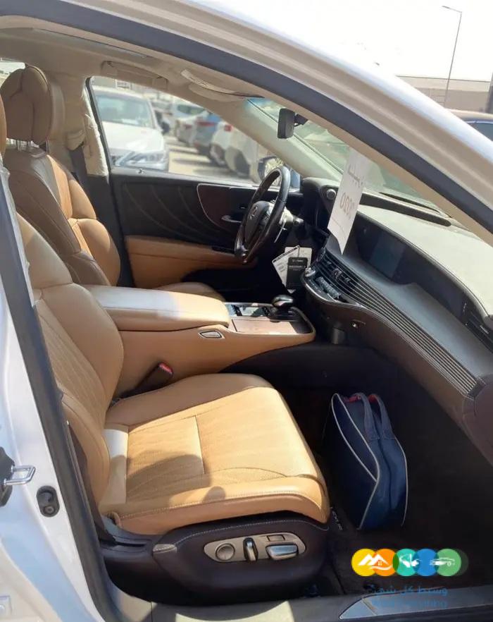 لكزس LS500 2020 هايبرد ( مباعة )