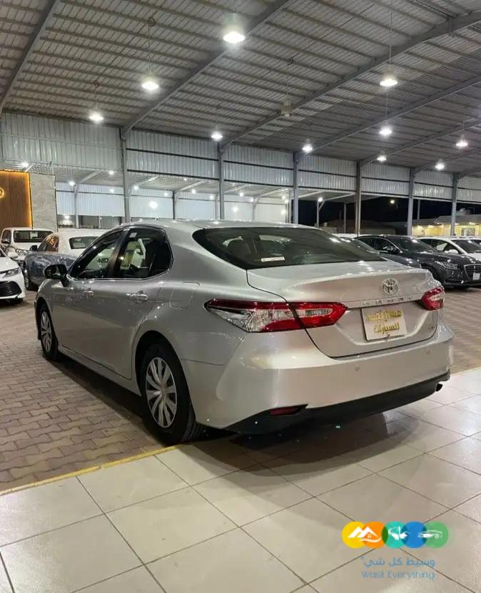 كامري LE موديل 2020 سعودي (( مباعة ))