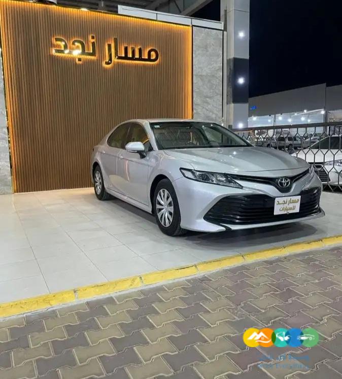 كامري LE موديل 2020 سعودي (( مباعة ))
