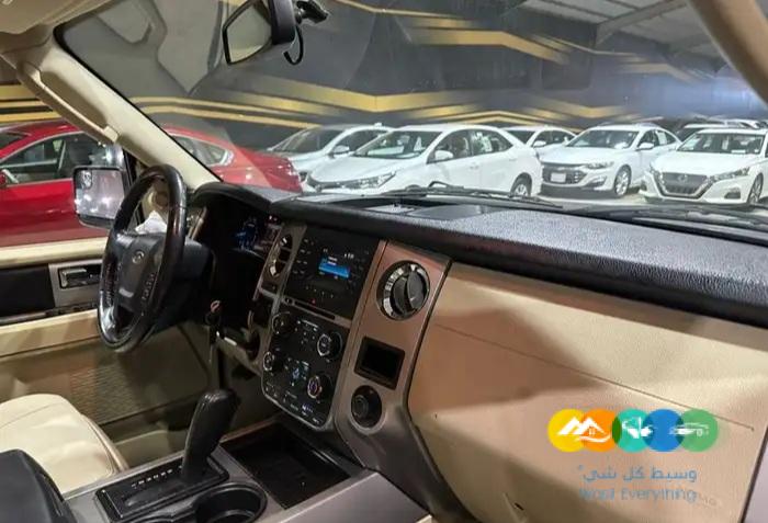 اكسبديشن 2016 XLT فتحة سقف / تم البيع