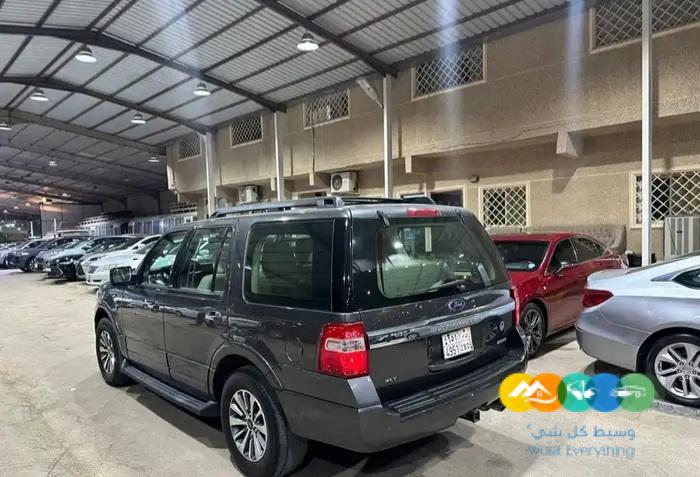 اكسبديشن 2016 XLT فتحة سقف / تم البيع