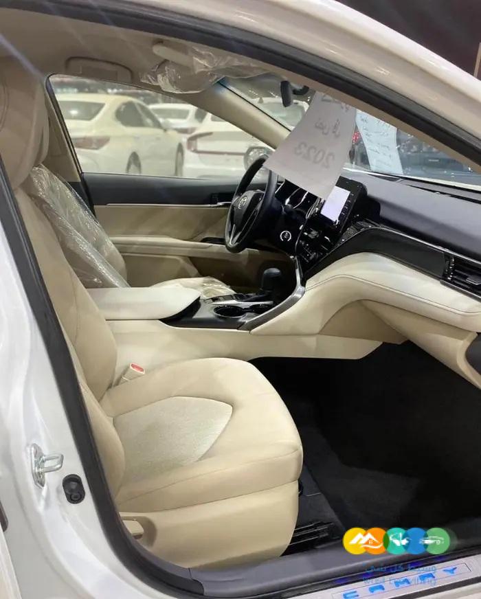 كامري LE 2023 خليجي نص فل