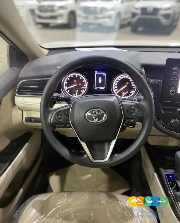 كامري LE 2023 خليجي نص فل