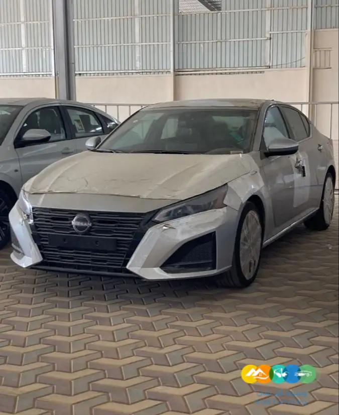 نيسان التيما نص فل موديل 23 السعر 121325